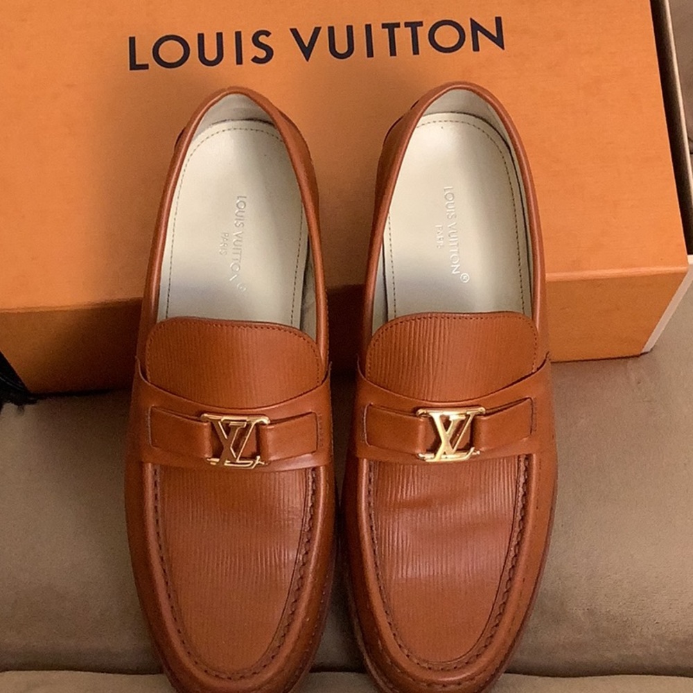 Men’s Louis Vuitton dress up loafers